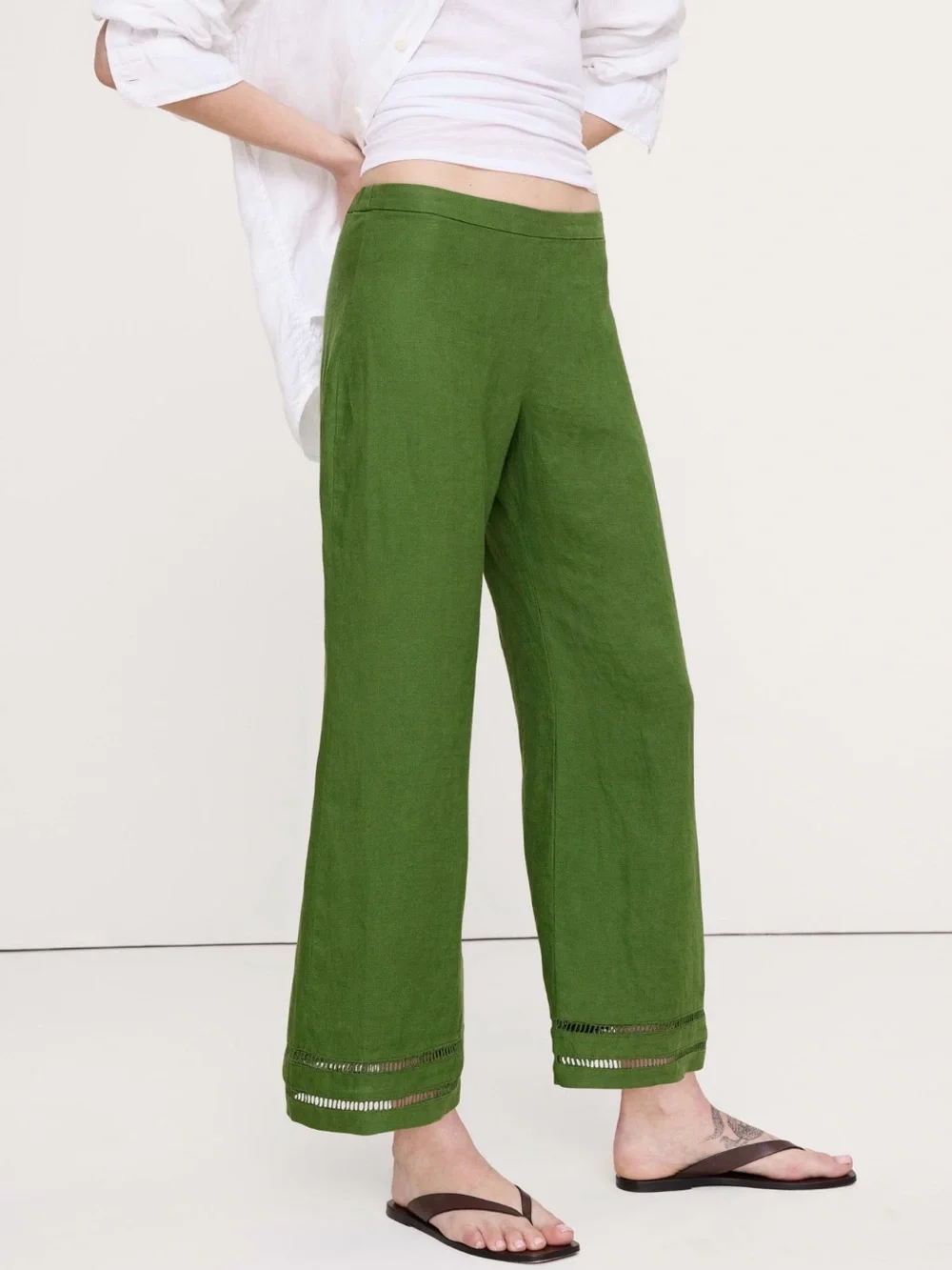 Banana Republic Mid Rise Flare Linen Ankle Pant. Size 6P Cactus Grove Green ###